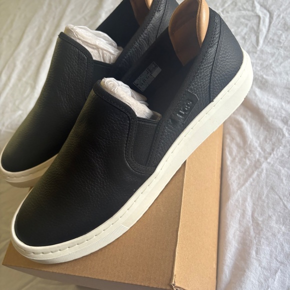 Ladies UGG Alameda slip on - Picture 3 of 3